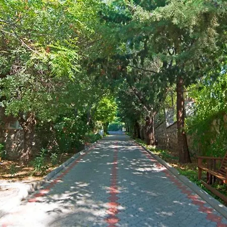Отель Perdikia Hill And