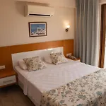Perdikia Hill And Hotel 3*