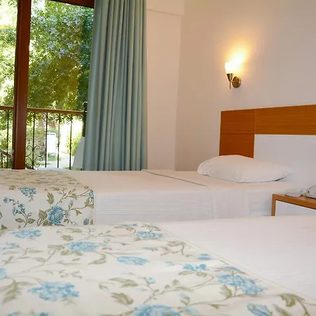 Otel Perdikia Hill And