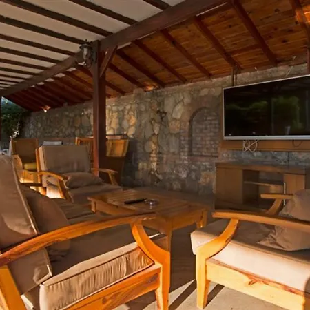 Perdikia Hill And Otel 4*