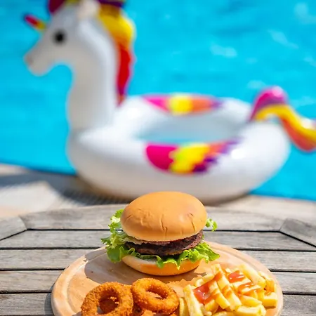 Perdikia Hill And 올루데니스