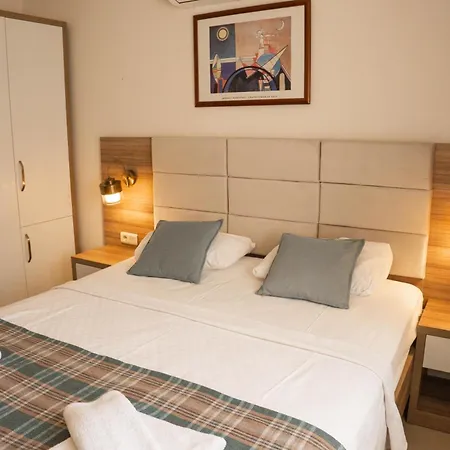 Perdikia Hill And 호텔 올루데니스