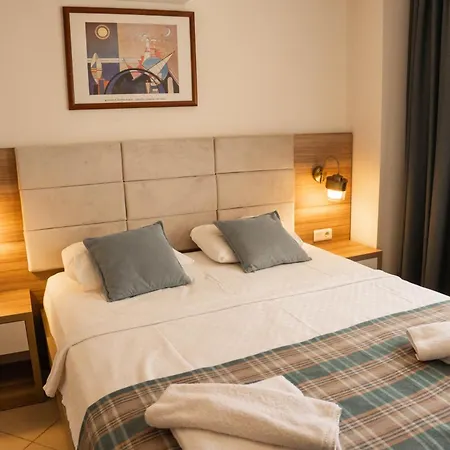 Hotell Perdikia Hill And
