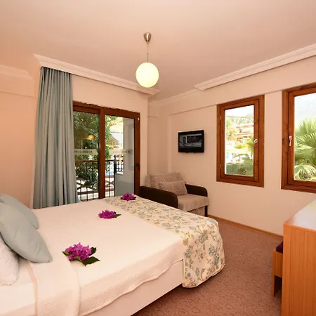 Perdikia Hill And 호텔 올루데니스