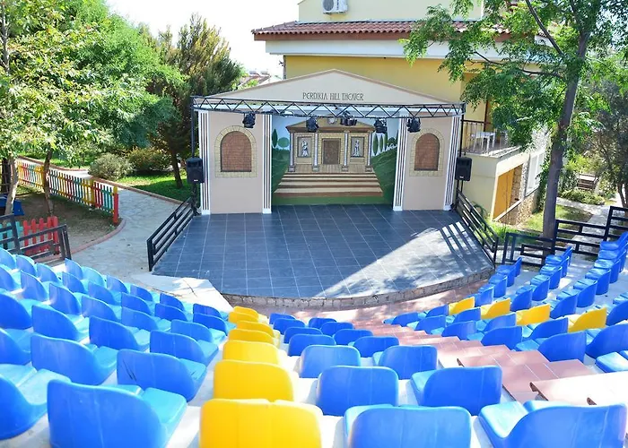 Perdikia Hill And ホテル