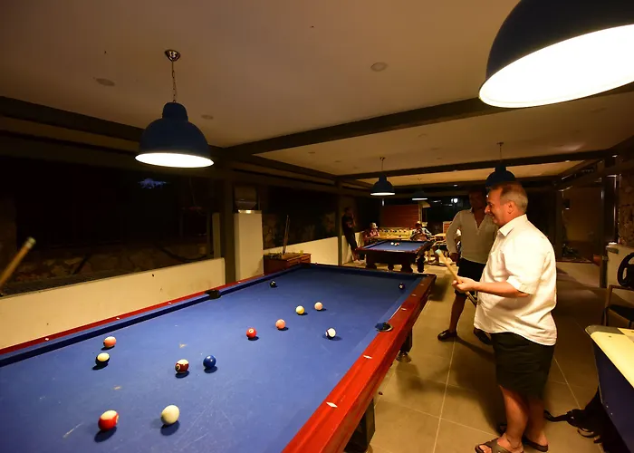 Perdikia Hill And ホテル 3*