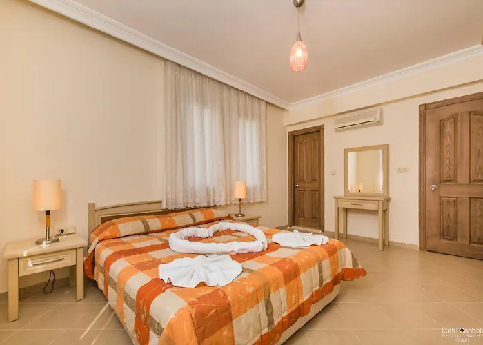 ホテル Perdikia Hill And オルデニズ