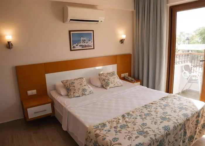 Perdikia Hill And ホテル 3*