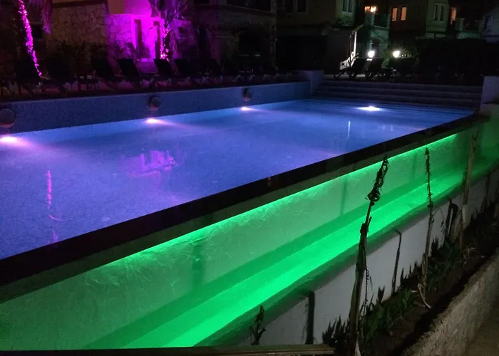 Perdikia Hill And ホテル 3*