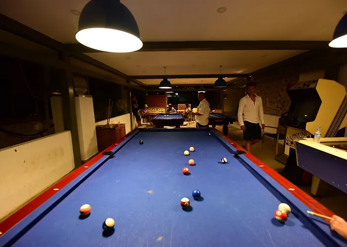 Perdikia Hill And 3* オルデニズ