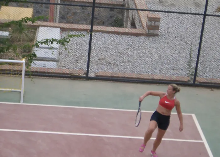 Perdikia Hill And ホテル オルデニズ