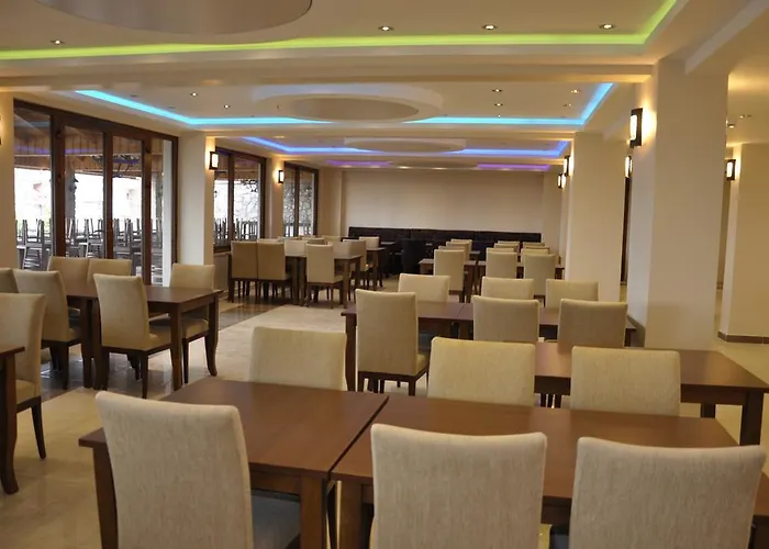 ホテル Perdikia Hill And オルデニズ