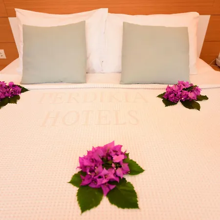 Hotel Perdikia Hill And 3*